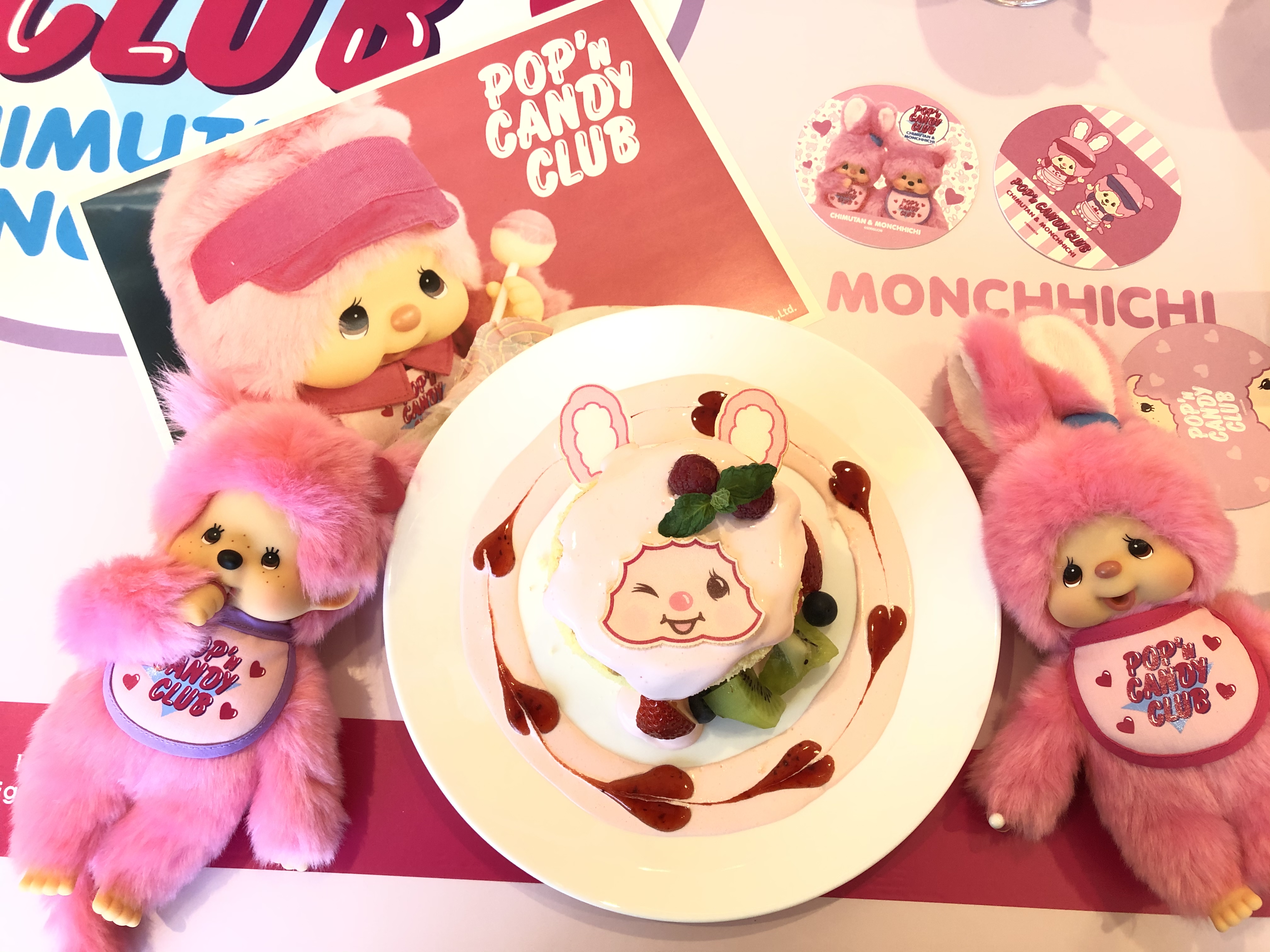 あっとほーむカフェ限定♡激レア♡キティミミィ缶バッジ3点セット AMPTAKxCOLORS ランダム缶バッジ(虹ver ) けちゃ 武道館 等身